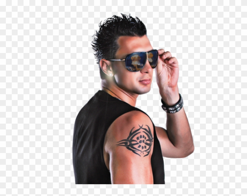 David Ferrari La Sensacion Del Reggaeton Italiano Cantantes De Reggaeton Png Transparent Png 600x600 Pngfind