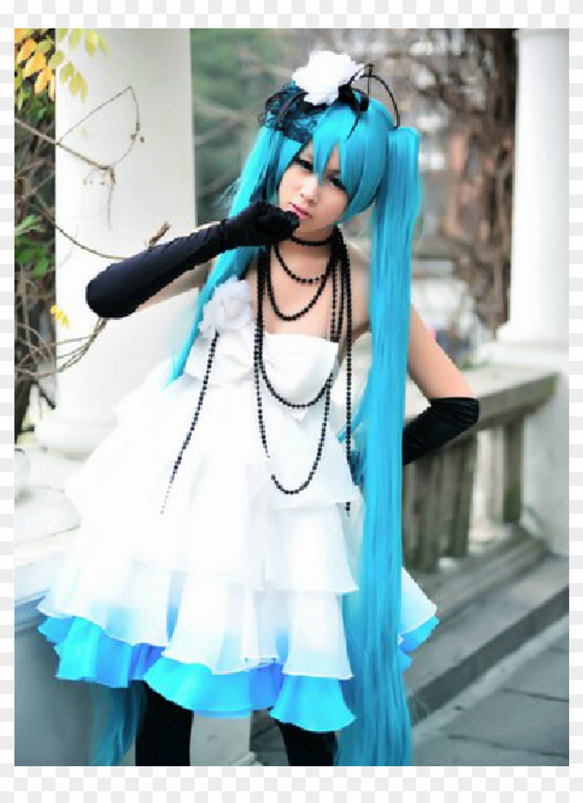 Guys Who Cosplay and They Have Abs  Campus Magazine