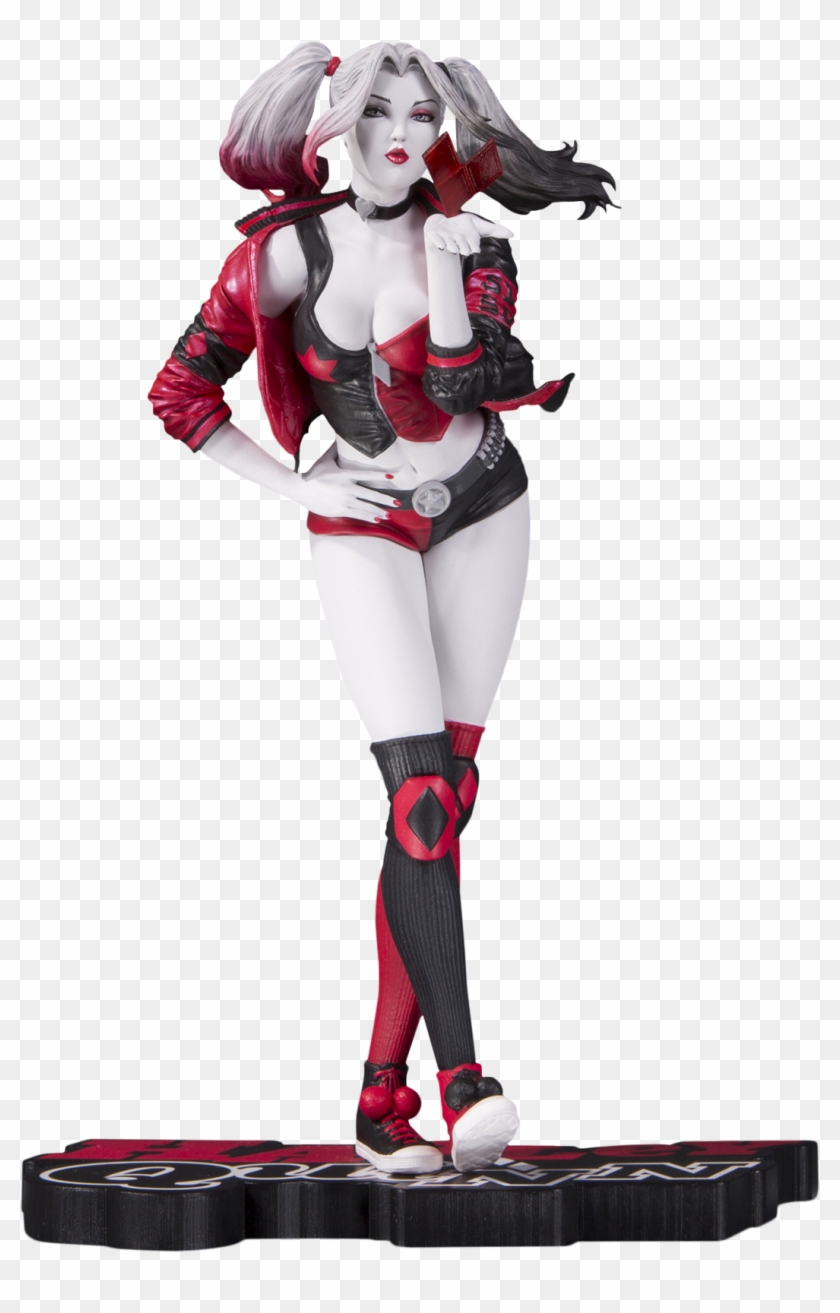 harley quinn nurse statue
