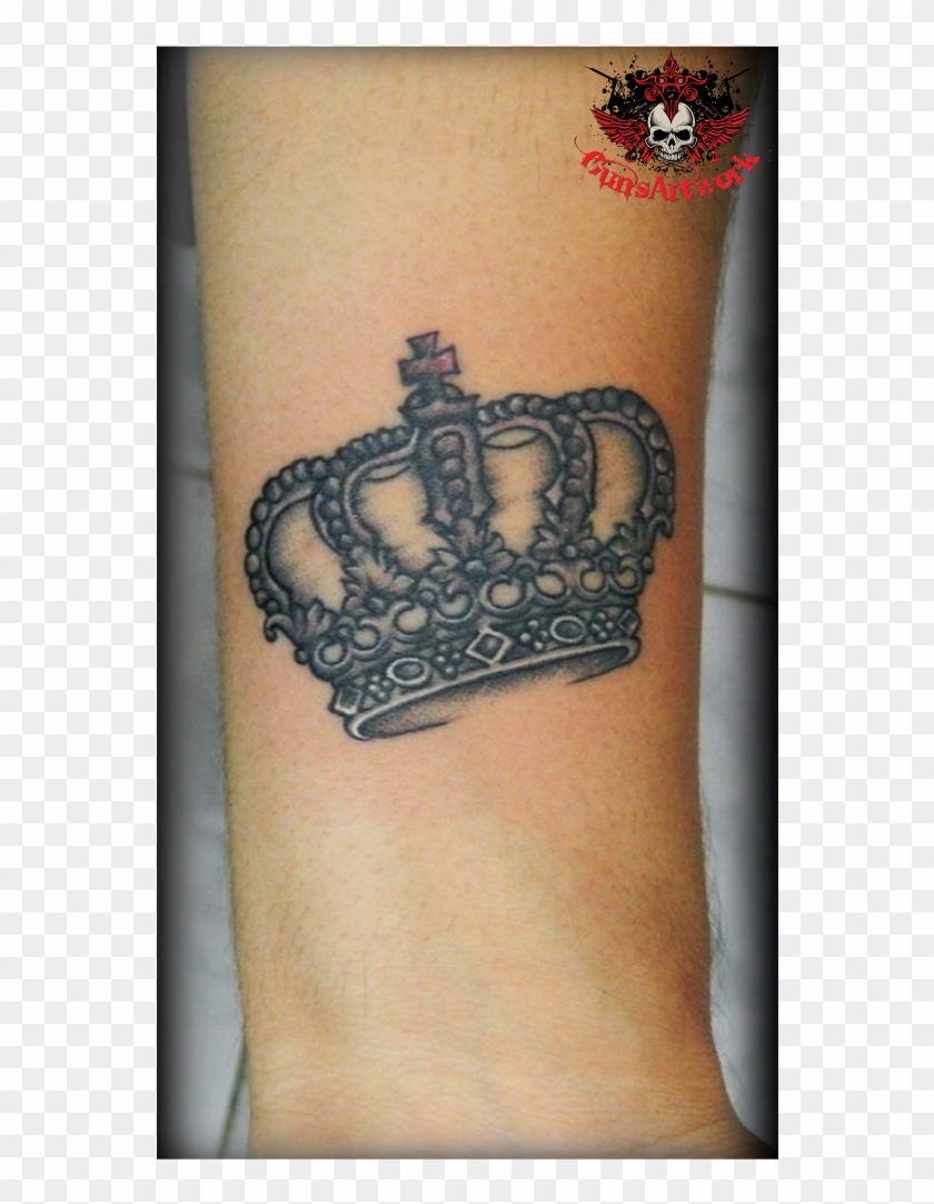 Crown Tattoo With Detailing Girly Tattoos, Crown, Girl ...