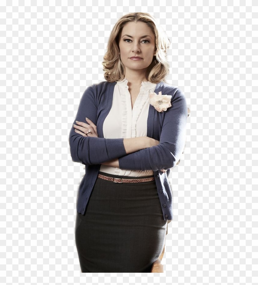 This Riverdale Theory Suggests Betty S Mom Is A Witch And Related To Sabrina Spellman Glamour