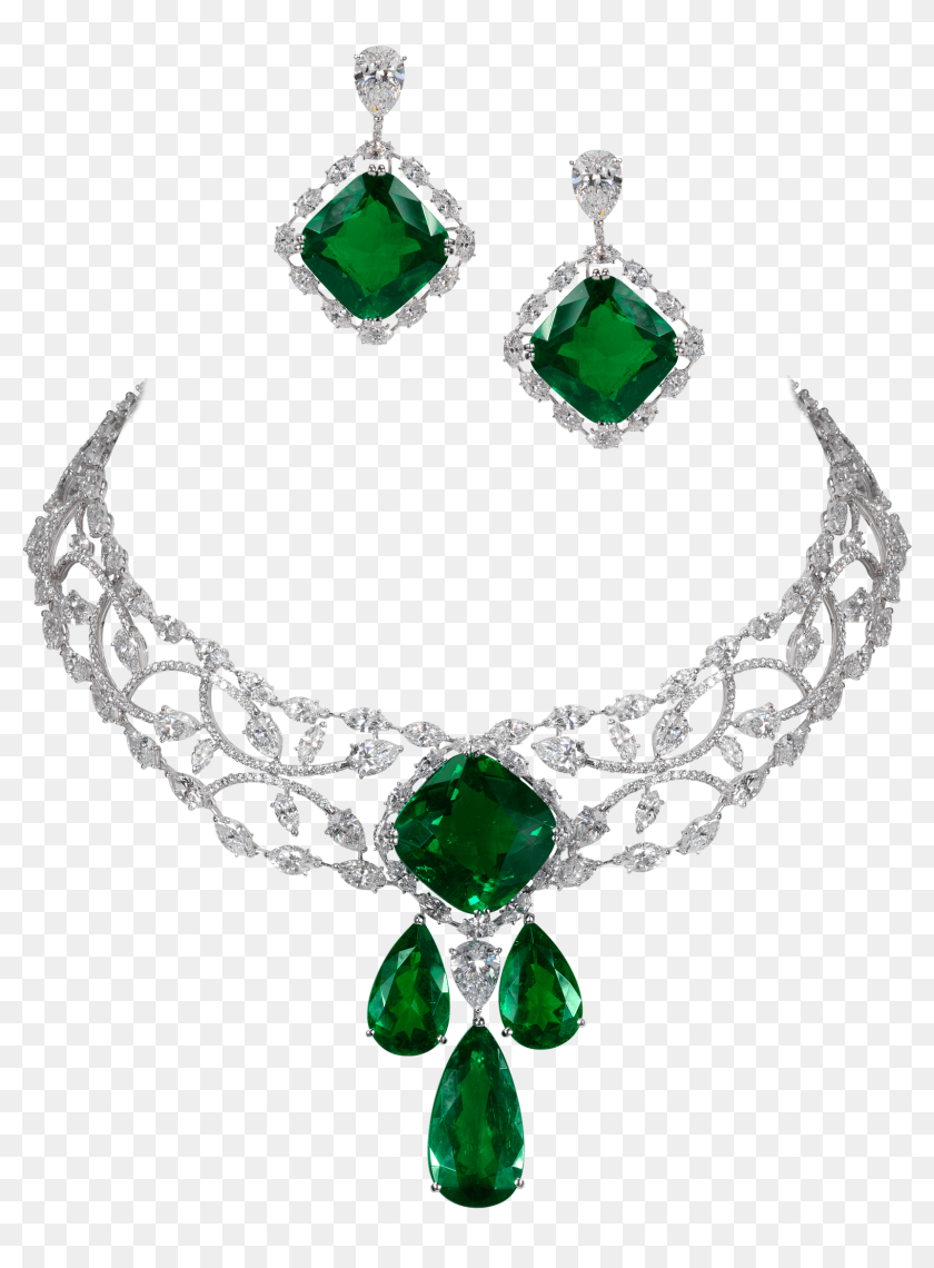 Colombian Emerald And Diamond Suite 
